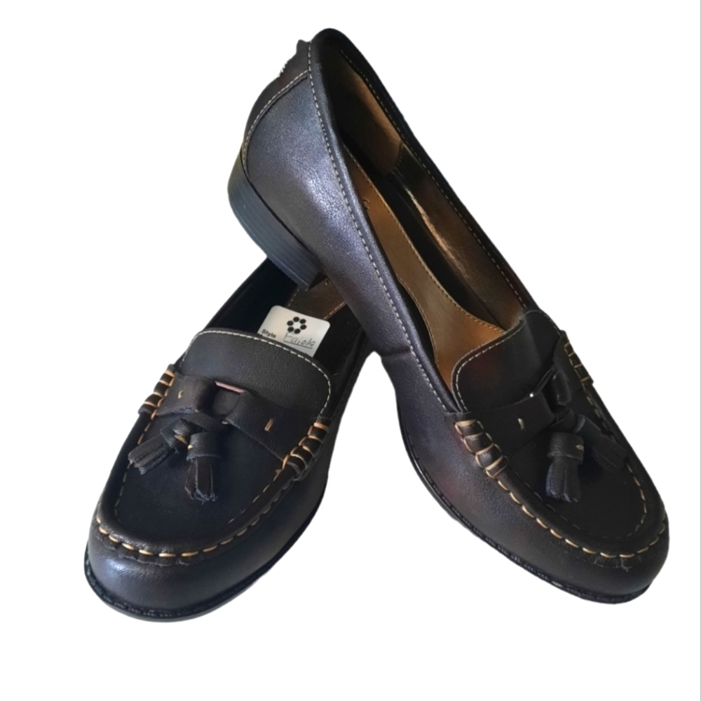 Euro Sofft Vintage Leather Loafers Women's Size 8M New with Tags